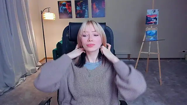 AuraMcvea online show from 11-21-25, 07:51