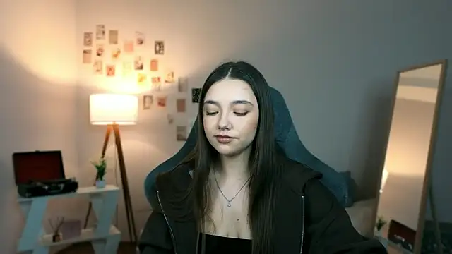 Vexorine online show from 04-10-26, 07:32