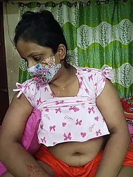 Snapshot of Angel_70_ chatting on 06-16-26, 04:56 Angel 70 online show from 06-16-26, 04:56