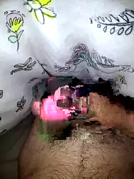 Snapshot of Jo831333 chatting on 11-20-25, 03:34 Jo831333 online show from 11-20-25, 03:34