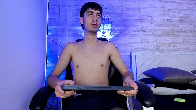 Emir Ozan  online show from 12-03-25, 11:09