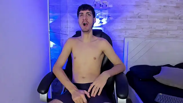 Emir Ozan  online show from 12-18-25, 11:36