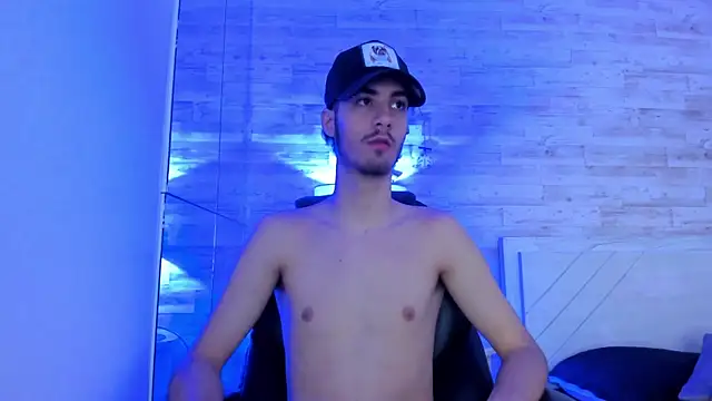 Emir Ozan  online show from 12-22-25, 11:32