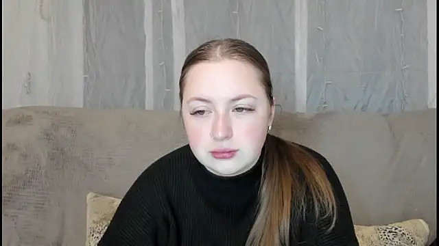 GirlPlayer online show from 12-20-25, 01:08