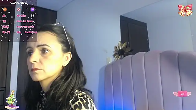 Juliana  lx online show from 12-22-25, 01:55