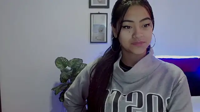 Juliana  lx online show from 04-15-26, 02:10