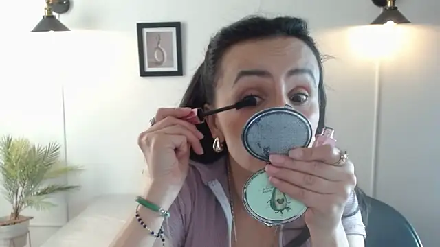 Juliana  lx online show from 04-14-26, 02:00