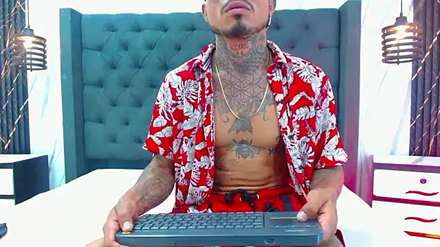 Hot Latino x online show from 01-05-26, 08:12