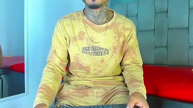 Hot Latino x online show from 03-27-26, 12:39