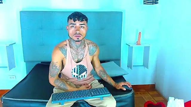 Hot Latino x online show from 01-09-26, 12:12