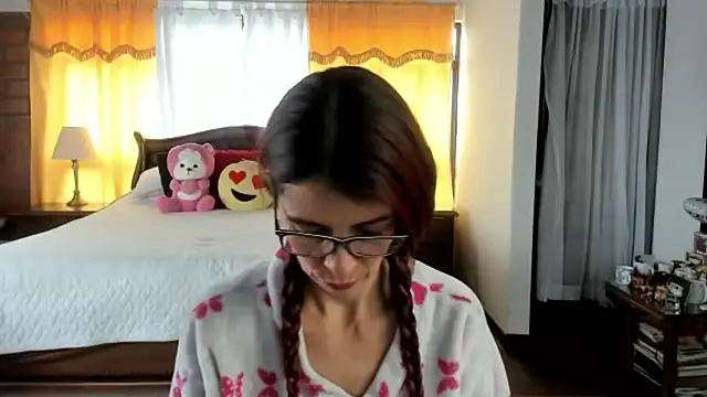 Charlotte-Willson online show from 03-06-26, 08:59