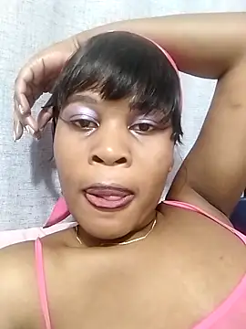Snapshot of Cherrydollx chatting on 05-22-26, 10:19 Cherrydollx online show from 05-22-26, 10:19