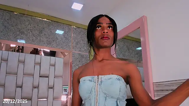 Snapshot of Melanie_St4r chatting on 12-20-25, 09:39 Melanie St4r online show from 12-20-25, 09:39