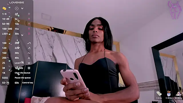 Snapshot of Melanie_St4r chatting on 12-14-25, 05:46 Melanie St4r online show from 12-14-25, 05:46