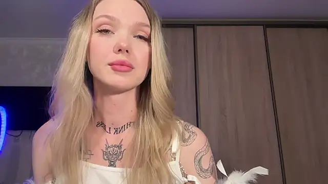 Amelly 04Sun online show from 11-29-25, 06:08