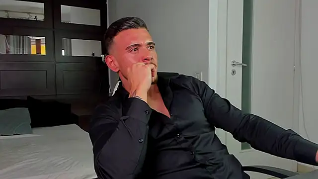 ElijahThorne online show from 03-18-26, 02:30