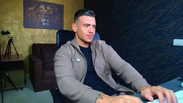 ElijahThorne online show from 04-24-26, 06:37