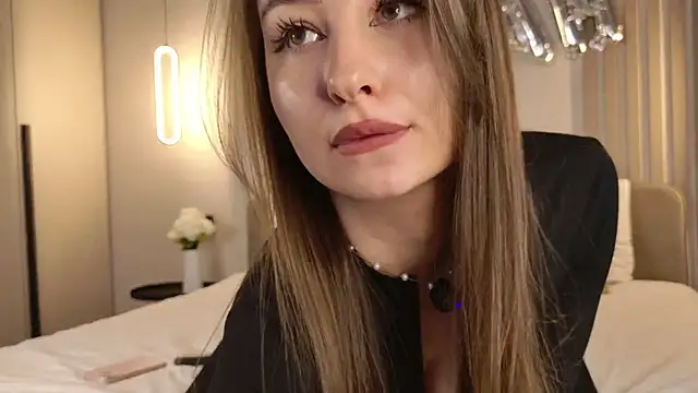Snapshot of EvaEliss chatting on 05-29-26, 03:07 EvaEliss online show from 05-29-26, 03:07