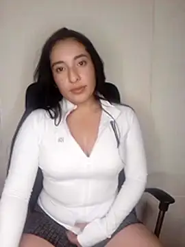 kira-stormm online show from 03-28-26, 10:11