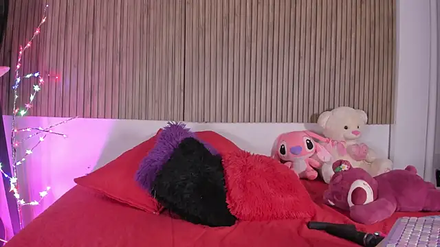 Hayley-Fox online show from 02-08-26, 01:03