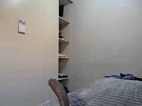 Snapshot of KinkyJXxX chatting on 05-15-26, 05:38 KinkyJXxX online show from 05-15-26, 05:38