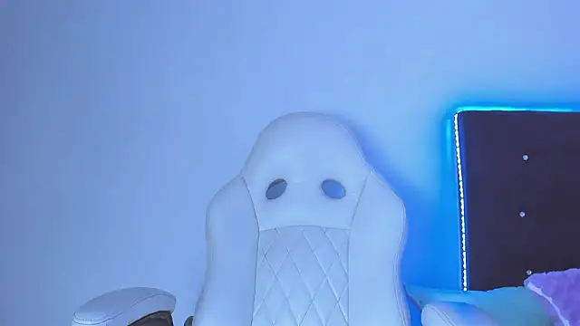 veronicaa squirt online show from 02-21-26, 04:14