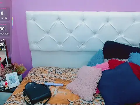 Snapshot of xwetdreamsx chatting on 01-05-26, 06:11 xwetdreamsx online show from 01-05-26, 06:11