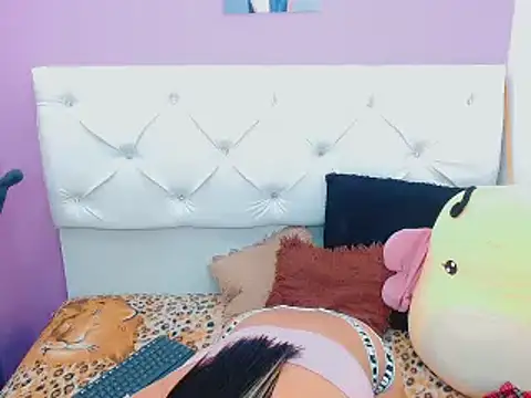 Snapshot of xwetdreamsx chatting on 11-27-25, 05:46 xwetdreamsx online show from 11-27-25, 05:46