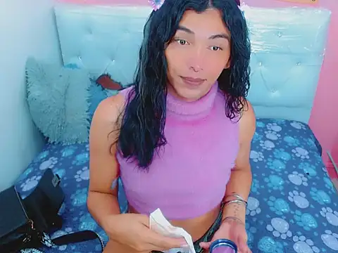 Snapshot of xwetdreamsx chatting on 02-07-26, 07:44 xwetdreamsx online show from 02-07-26, 07:44