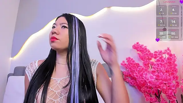 lunaa hart online show from 04-06-26, 08:32