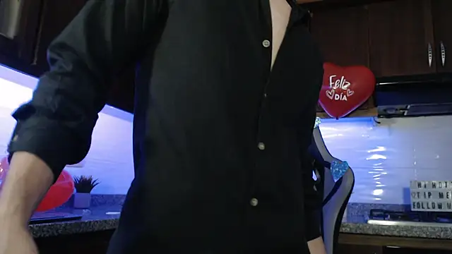 Snapshot of eren_jeager chatting on 02-15-26, 01:17 eren jeager online show from 02-15-26, 01:17