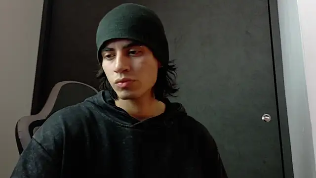 eren jeager online show from 07-11-26, 02:01