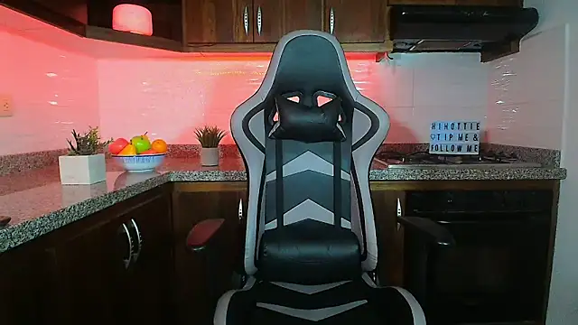 eren jeager online show from 12-05-25, 02:32