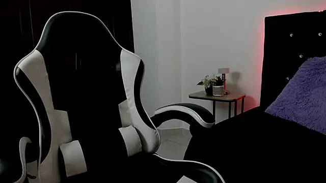 Snapshot of eren_jeager chatting on 02-28-26, 01:16 eren jeager online show from 02-28-26, 01:16