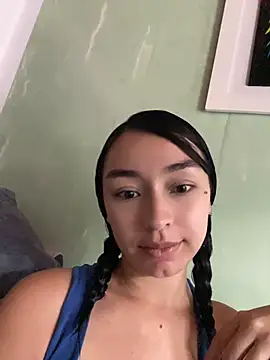 Snapshot of Ariel_Laurentt chatting on 07-29-26, 10:31 Ariel Laurentt online show from 07-29-26, 10:31