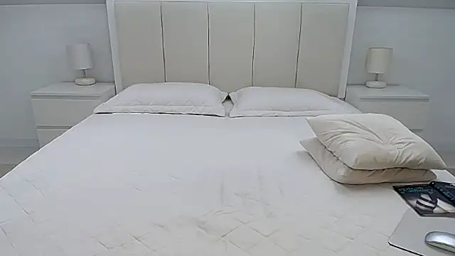 Milena29 online show from 11-21-25, 06:56