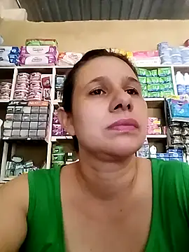 MIA-LARIOS online show from 05-06-26, 02:32