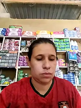 MIA-LARIOS online show from 05-09-26, 02:42