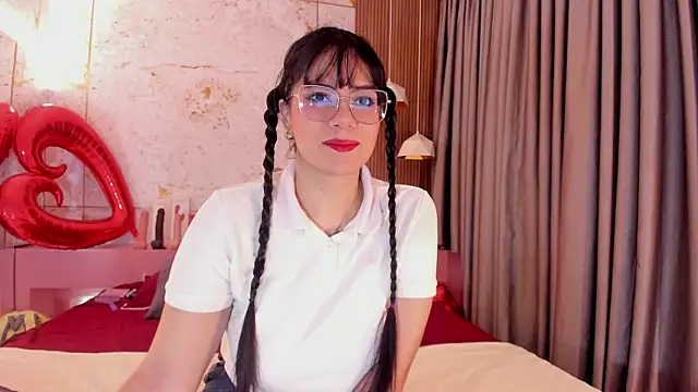 Snapshot of Haylenpark chatting on 02-23-26, 10:27 Haylenpark online show from 02-23-26, 10:27