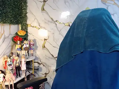 Snapshot of imadriana12 chatting on 12-02-25, 05:42 imadriana12 online show from 12-02-25, 05:42
