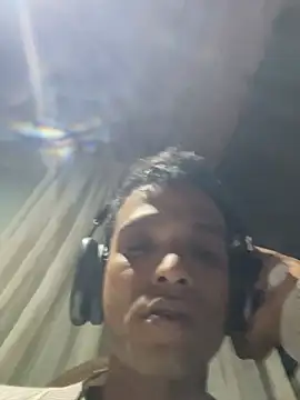 Snapshot of Gzinho69ik chatting on 07-15-26, 02:18 Gzinho69ik online show from 07-15-26, 02:18