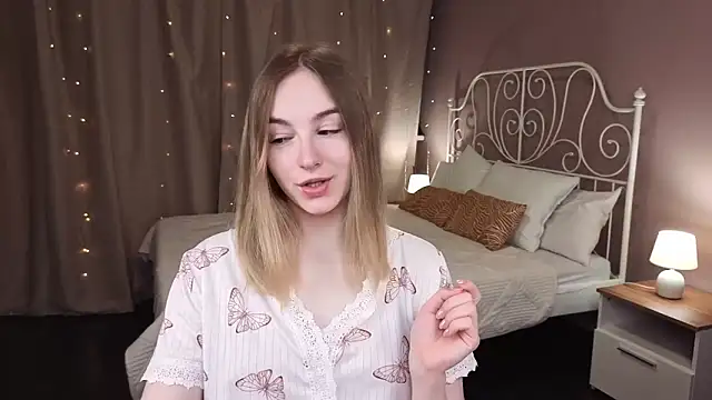 Shy Polly online show from 02-06-26, 12:06