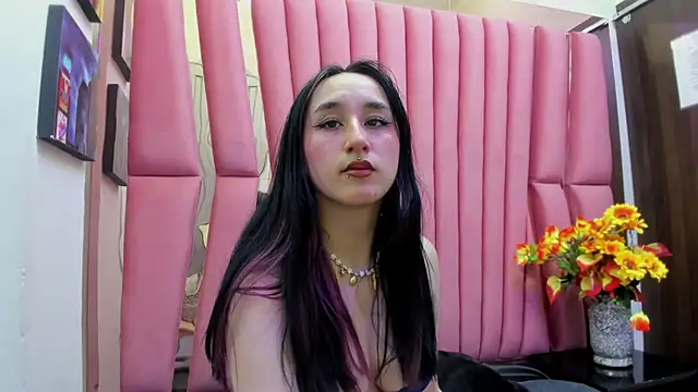 CharlotteStuart online show from 02-22-26, 05:10