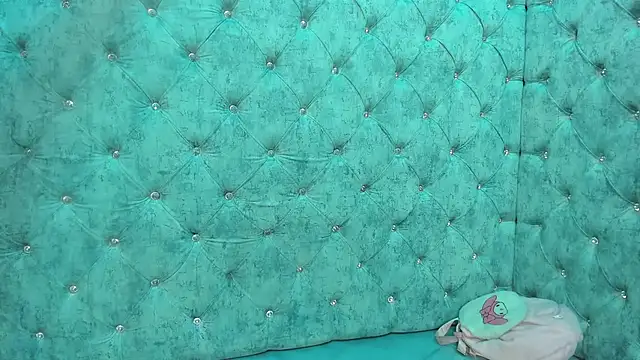 CharlotteStuart online show from 03-13-26, 04:23