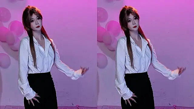 Snapshot of CM---002 chatting on 02-03-26, 02:53 CM---002 online show from 02-03-26, 02:53