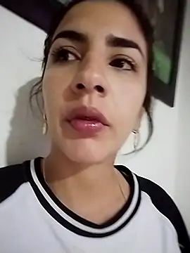 Monitaxhot online show from 12-20-25, 06:16