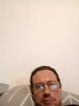 Nightdreams44 online show from 12-19-25, 08:22