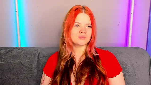 Snapshot of KellyFiery chatting on 05-03-26, 01:11 KellyFiery online show from 05-03-26, 01:11