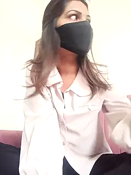 Snapshot of Lovely_girl- chatting on 02-17-26, 05:16 Lovely girl- online show from 02-17-26, 05:16