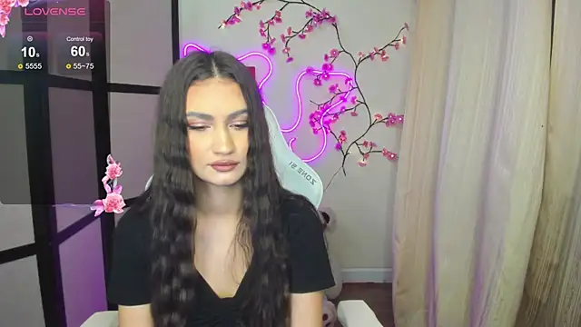 AdeleLuu online show from 11-22-25, 01:37